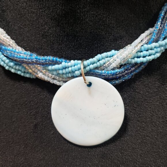Elegant Multistrand Twisted Beaded Round Silver Pendant Necklace - Picture 3 of 6